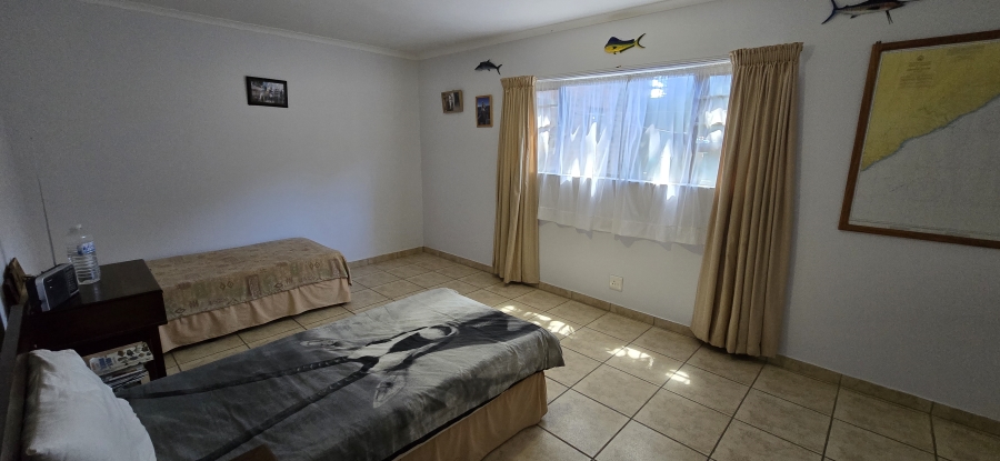4 Bedroom Property for Sale in Marshstrand Eastern Cape